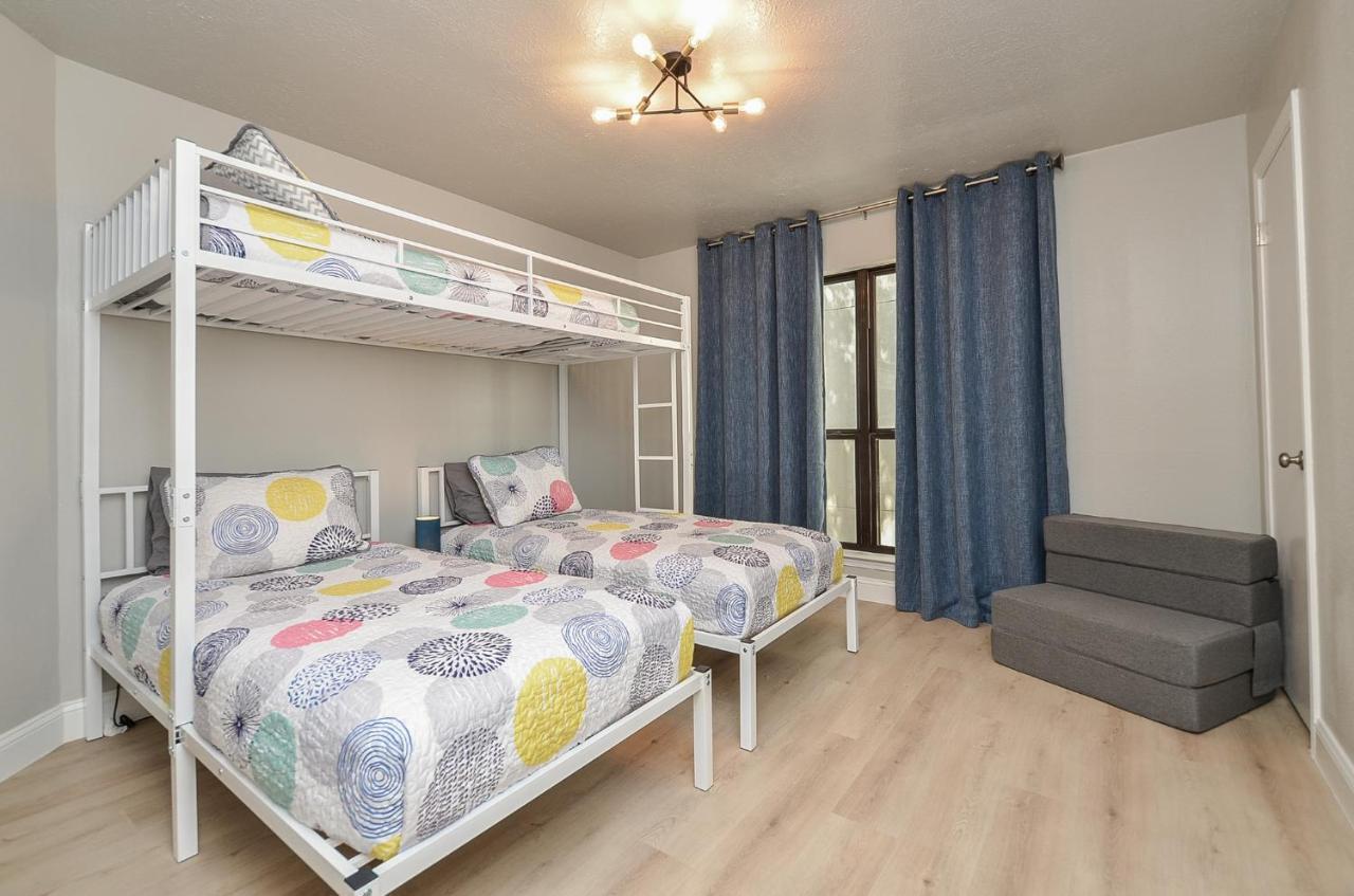 Metro Family Getaway 3 Bedroom 3 Bathroom ヒューストン エクステリア 写真
